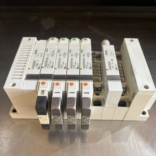 SMC VV5Q21-08-DAN00 Manifold assembly