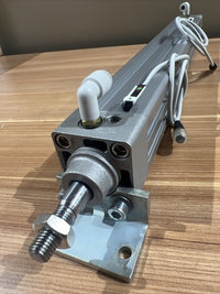 NEW SMC CP95SDB32-300  PNEUMATIC CYLINDER CP95SDB32300
