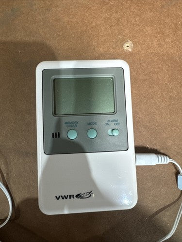 VWR 61161-336 Traceable High/Low Memory Alarm Thermometer –58 to 158F