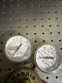 HARRIS 425-125 OXYGEN SINGLE STAGE REGULATOR, BRASS, CGA E-4