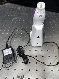 3M • Surgical Clipper And Drop-In Charger Stand w/ Cord • 9662L •