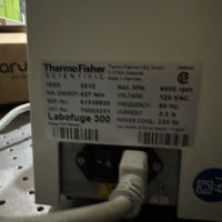 Thermo Fisher Heraeus Labofuge 300 Laboratory Centrifuge With Rotor