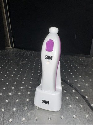 3M • Surgical Clipper And Drop-In Charger Stand w/ Cord • 9662L •