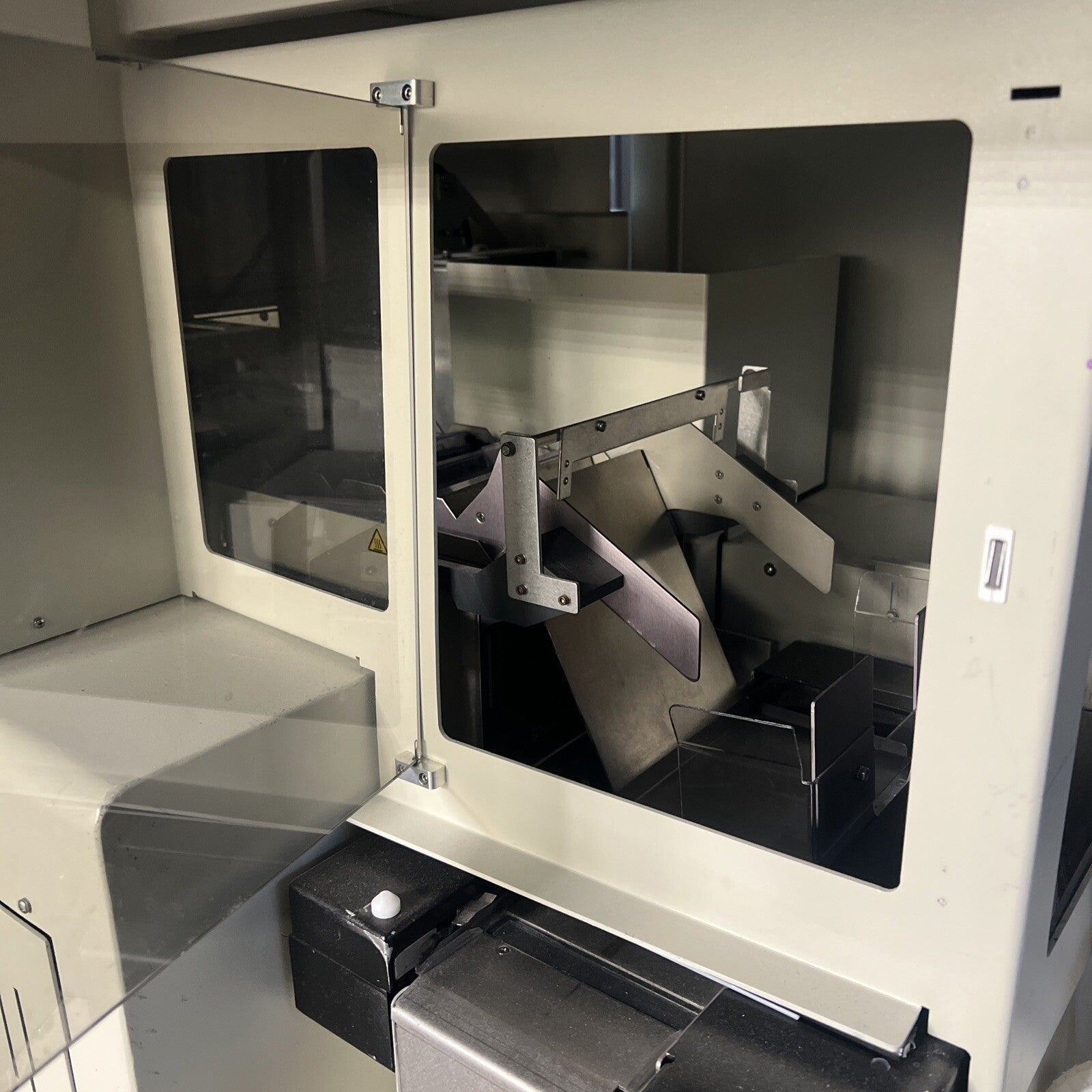 HELENA SPIFE 4000 AUTOMATED ELECTROPHORESIS SYSTEM