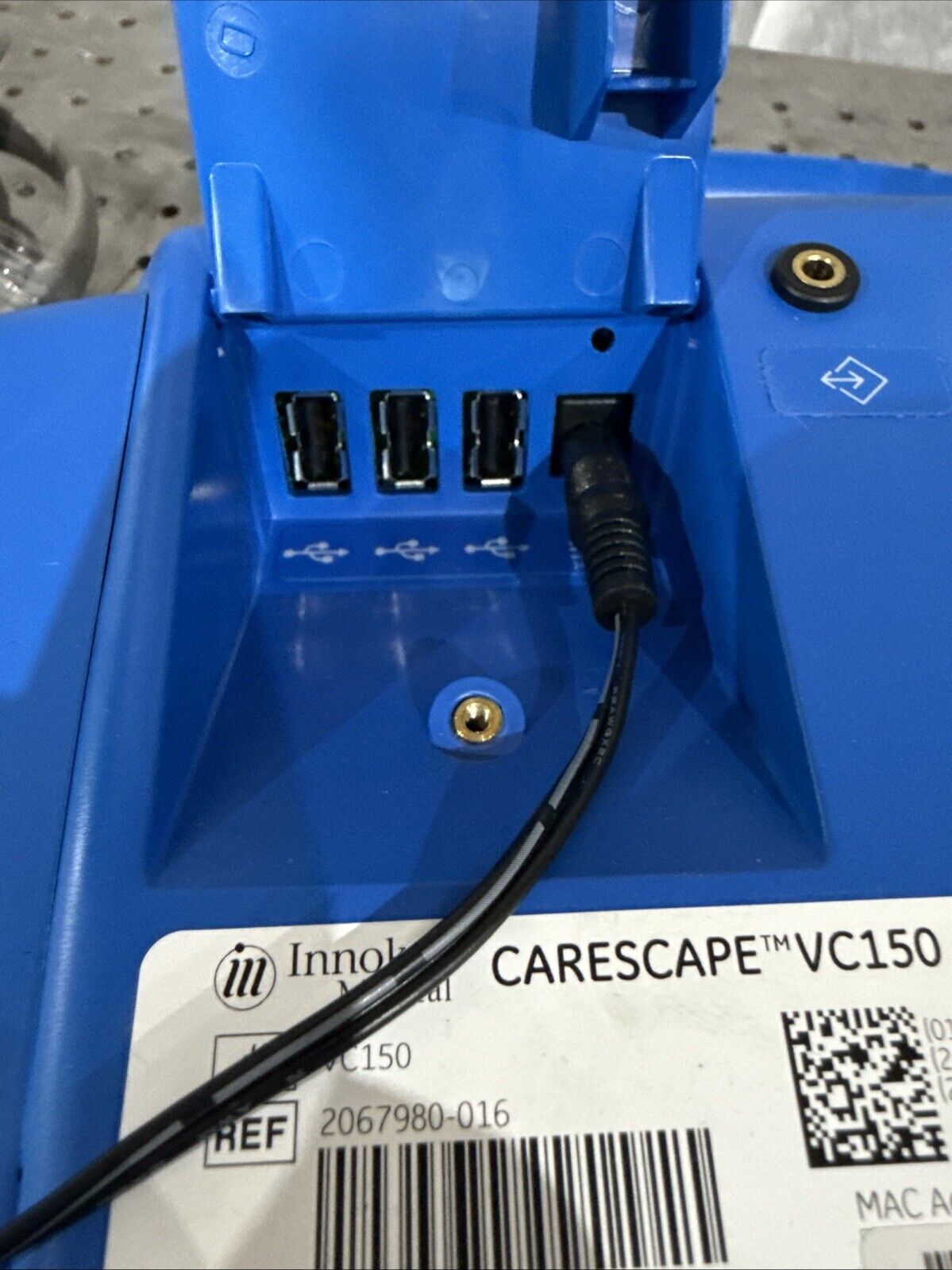 GE Dinamap VC150 Carescape Patient Monitor with finger probe and Tubes