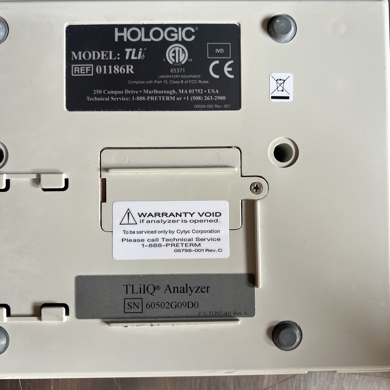 Hologic TLi iQ system with TLi iQ QCette and Zebra label printer