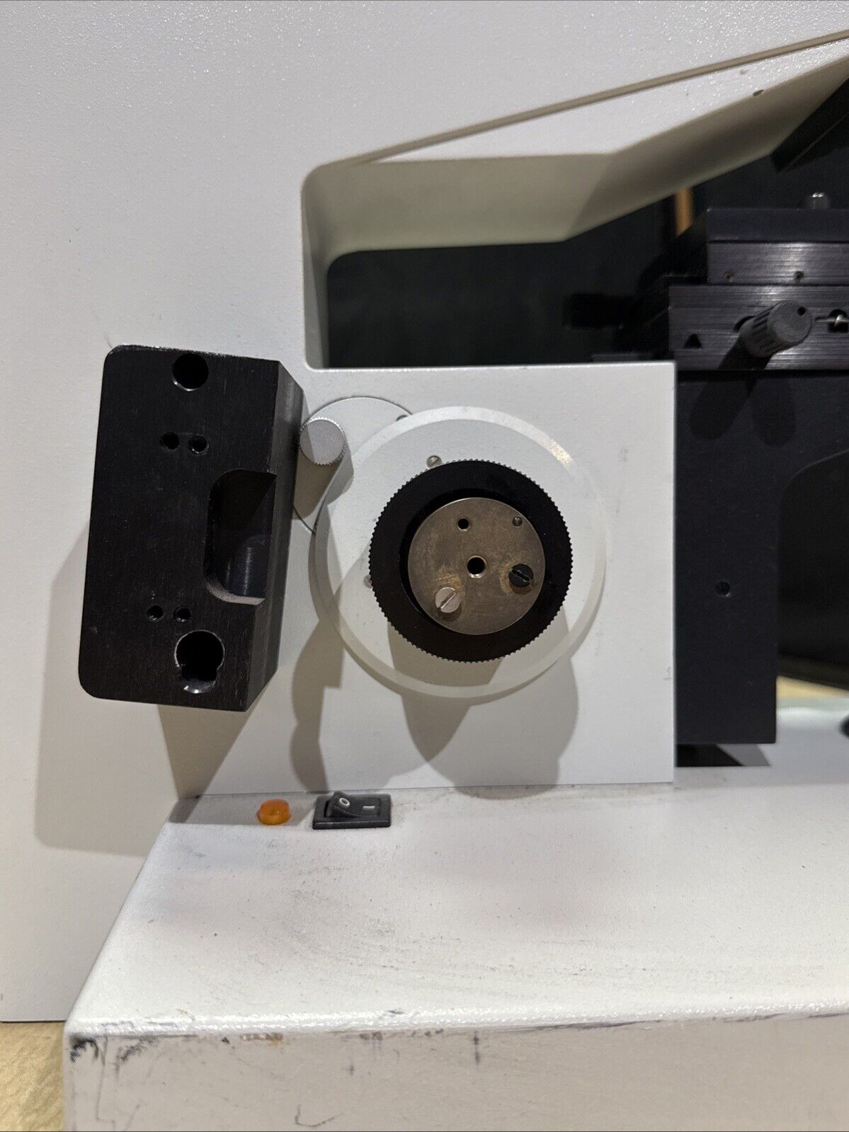 Leitz Ergolux 020-448.026 Microscope