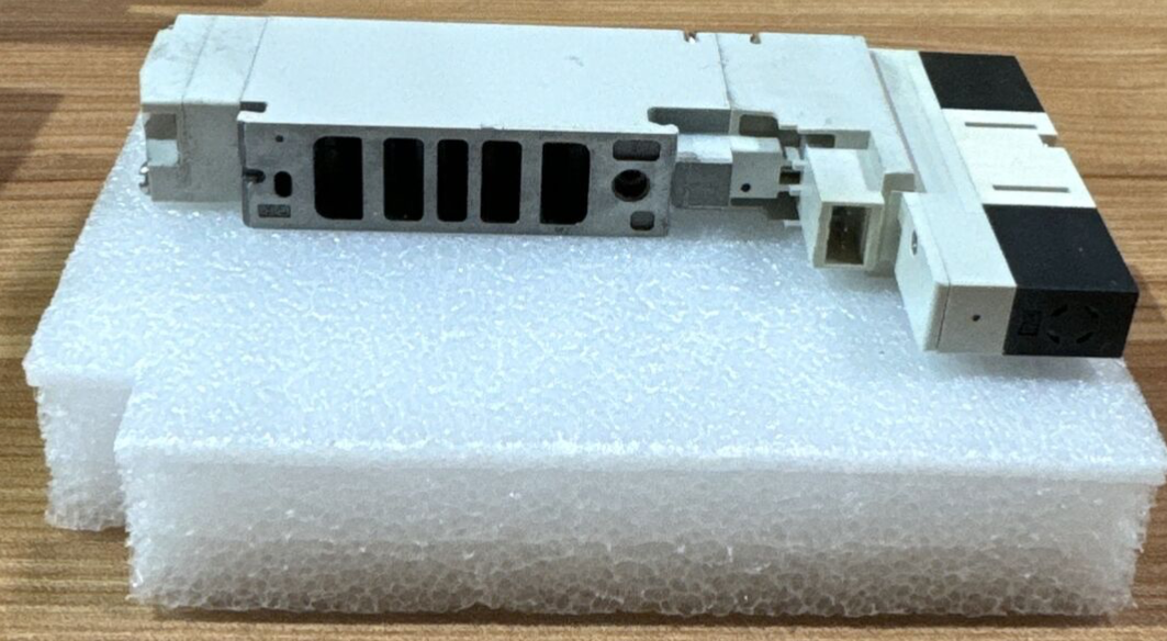 SMC 8 Station Manifold Unit