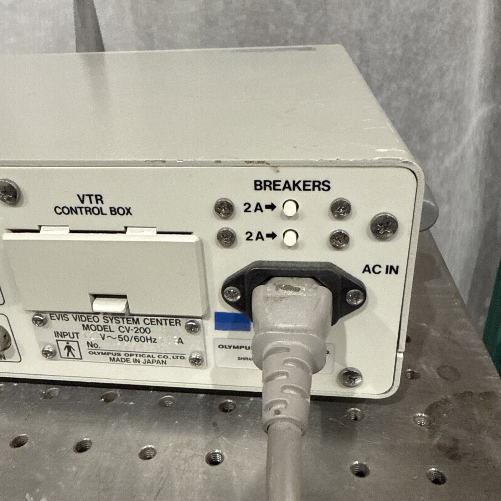 OLYMPUS EVIS CV-200 VIDEO SYSTEM CENTER (VIDEO PROCESSOR)