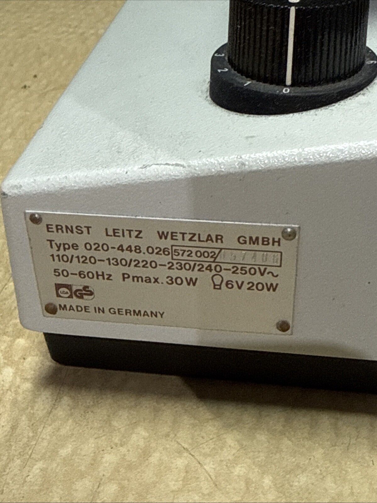 Leitz Ergolux 020-448.026 Microscope