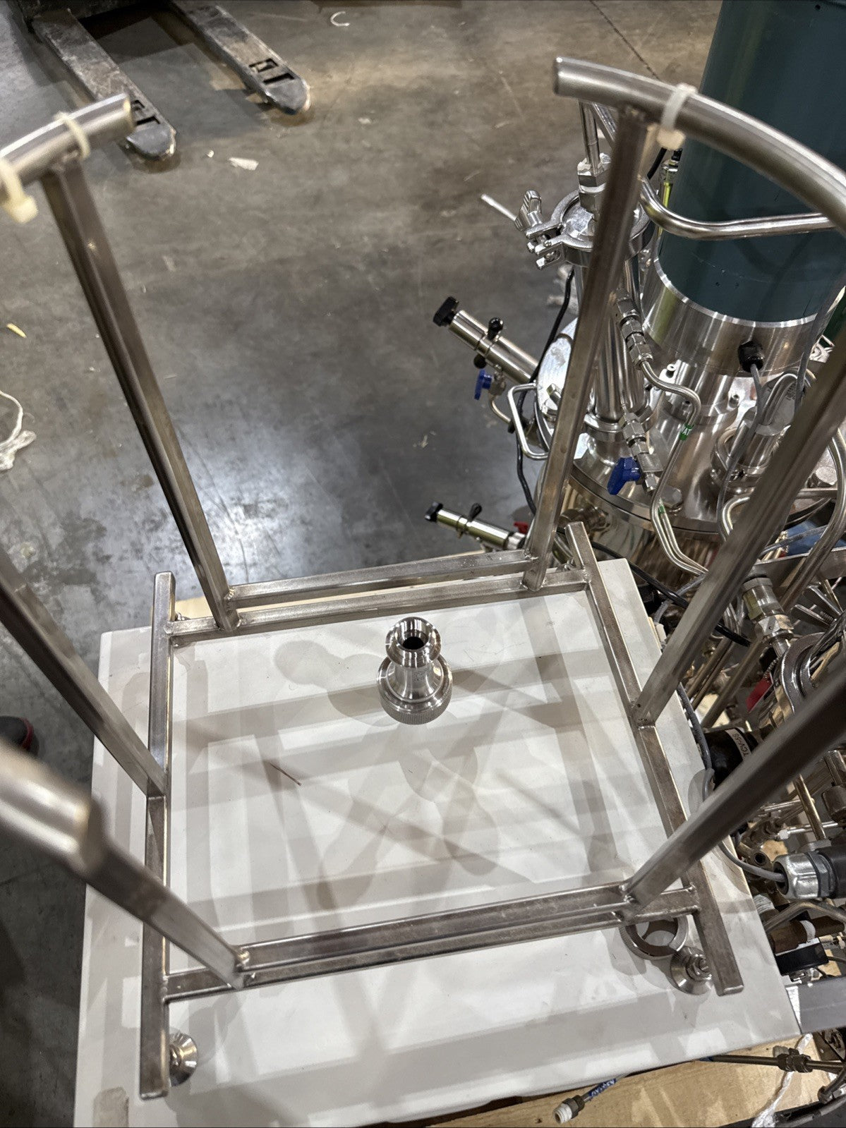 New Brunswick Scientific BioFlo 4500 Fermentor Bioreactor Model BF-4500