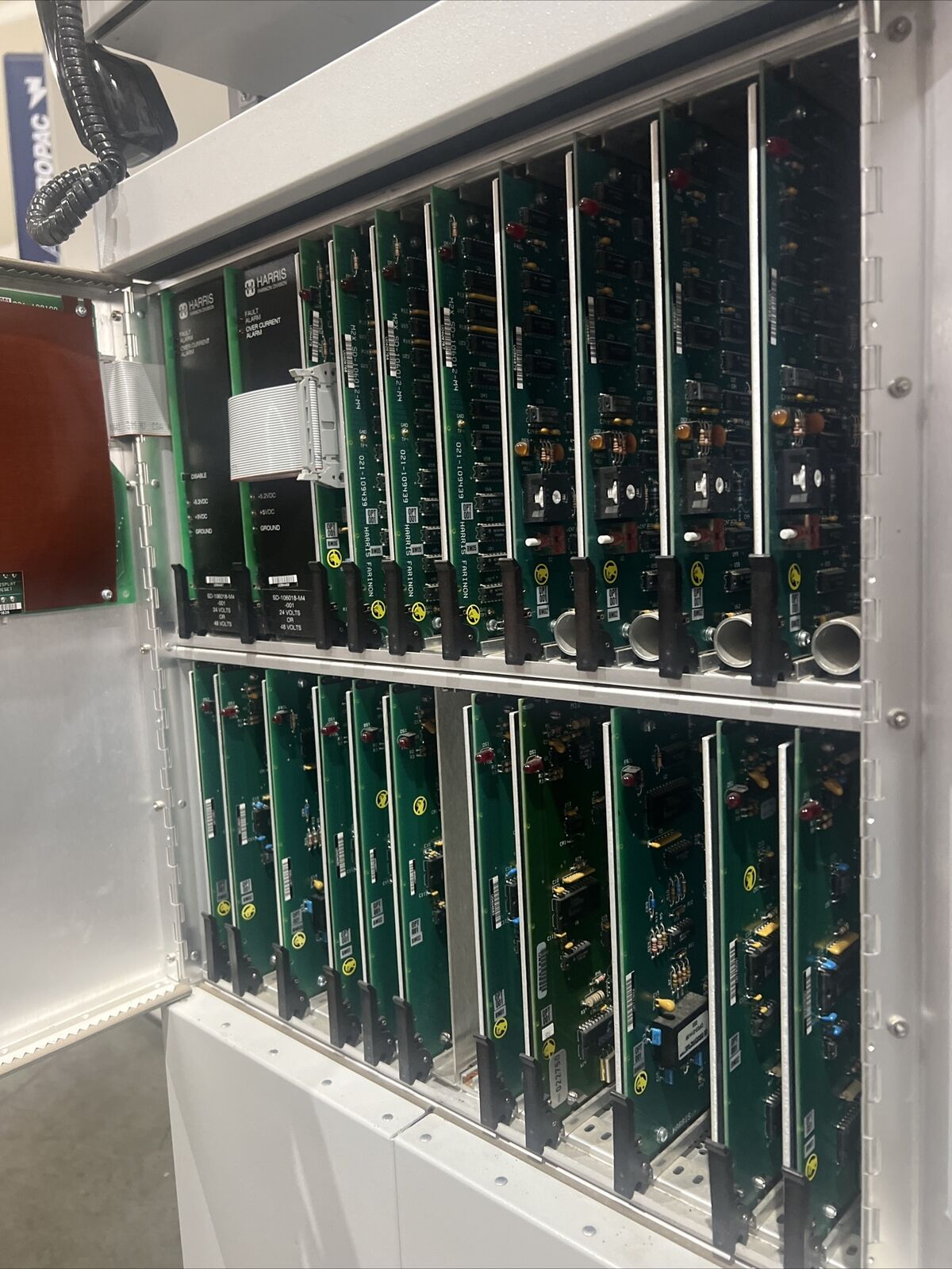 Harris DVM Excell, VersaT1lity, DVM II Rack