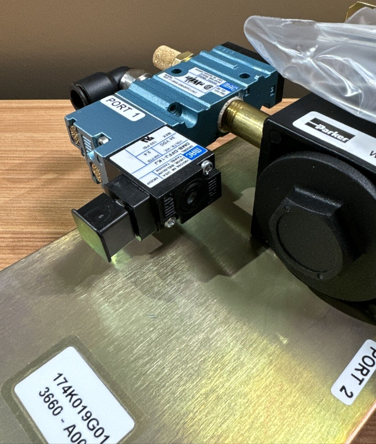 SunX DP-100 Pressure sensor high - performace digital display