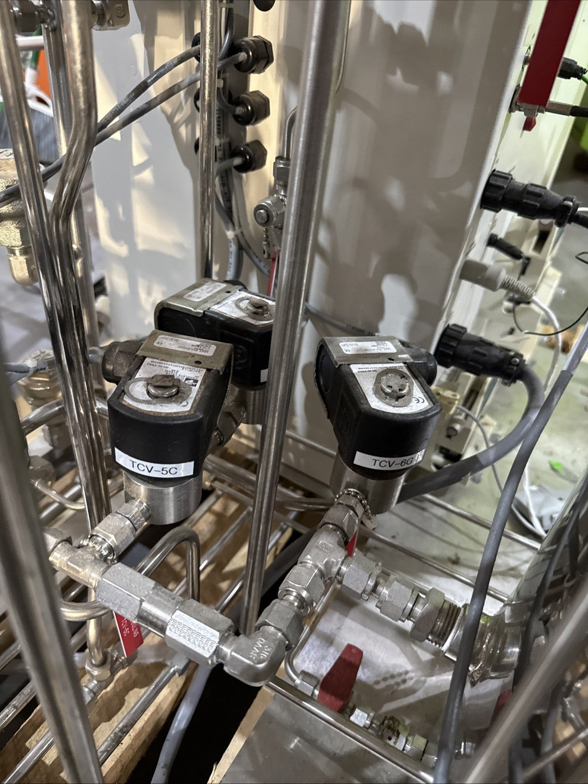 New Brunswick Scientific BioFlo 4500 Fermentor Bioreactor Model BF-4500