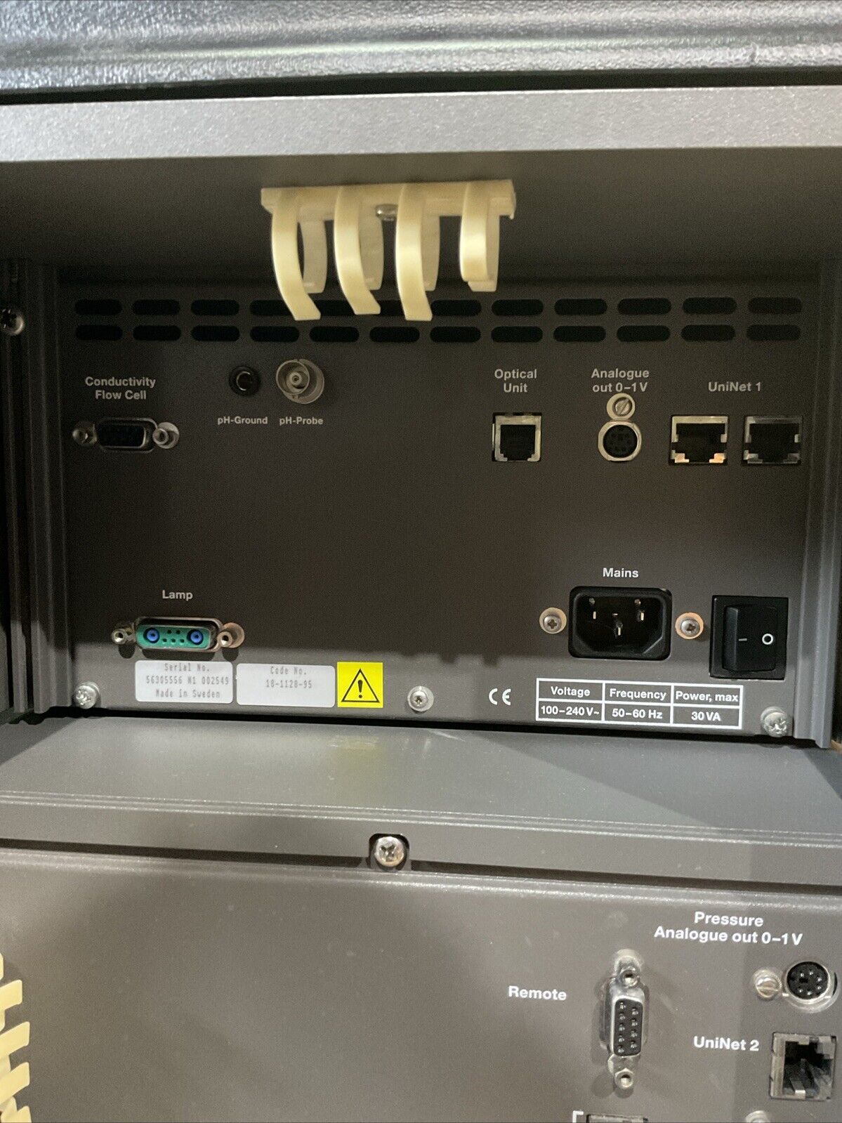 Pharmacia Biotech AKTA FPLC Purifier UPC-900 &amp; UPC-920 And Frac-900 Collector