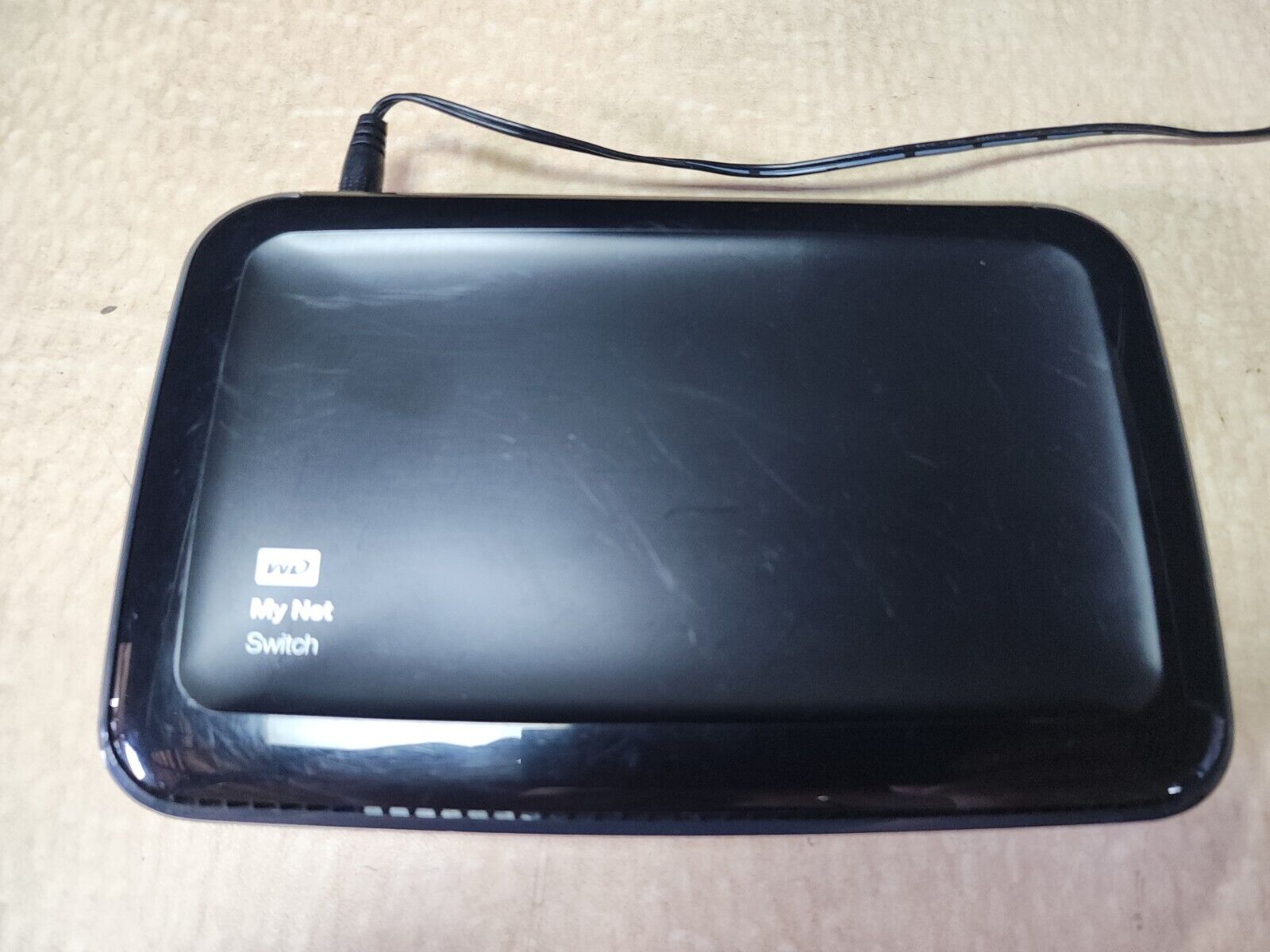 WD My Net Switch - 8 Port Gigabit Ethernet Network Switch - HD Media Switch