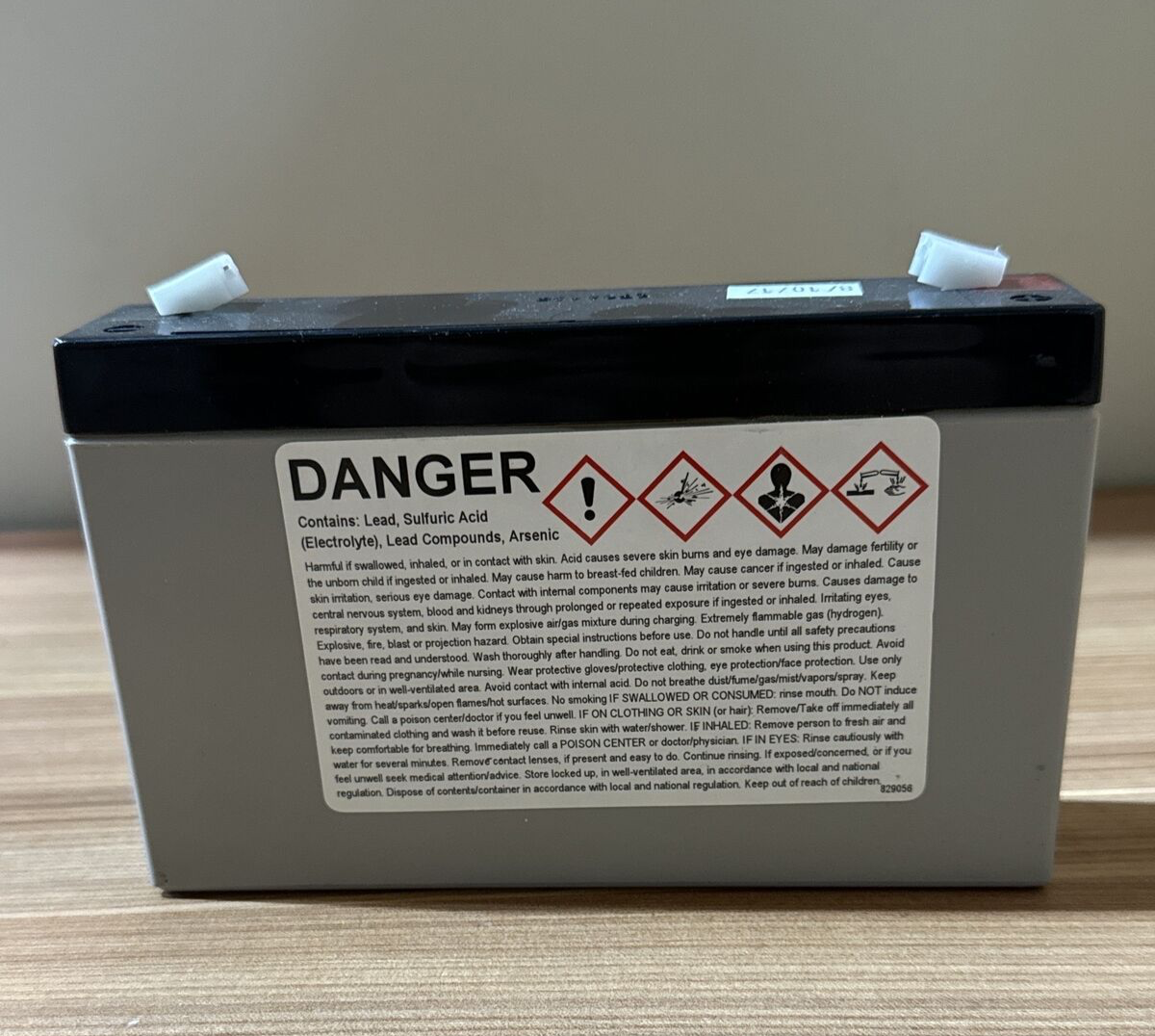 GENESIS, NP7-6 6V, 7.0Ah, SEALED RECHAREABLE LEAD-ACID BATTERY lot of 4