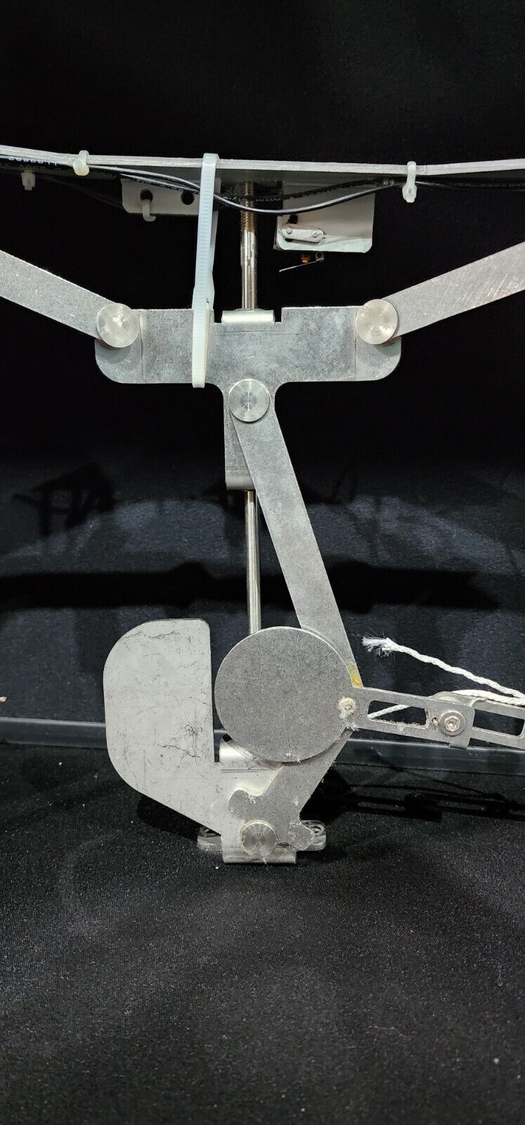 Thermo Sorvall LEGEND RT Centrifuge Door Lid Latch Assembly Lock 56774-1