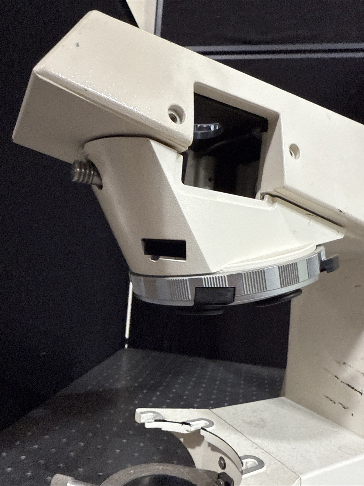 ZEISS Axioskop 20 microscope Base Only