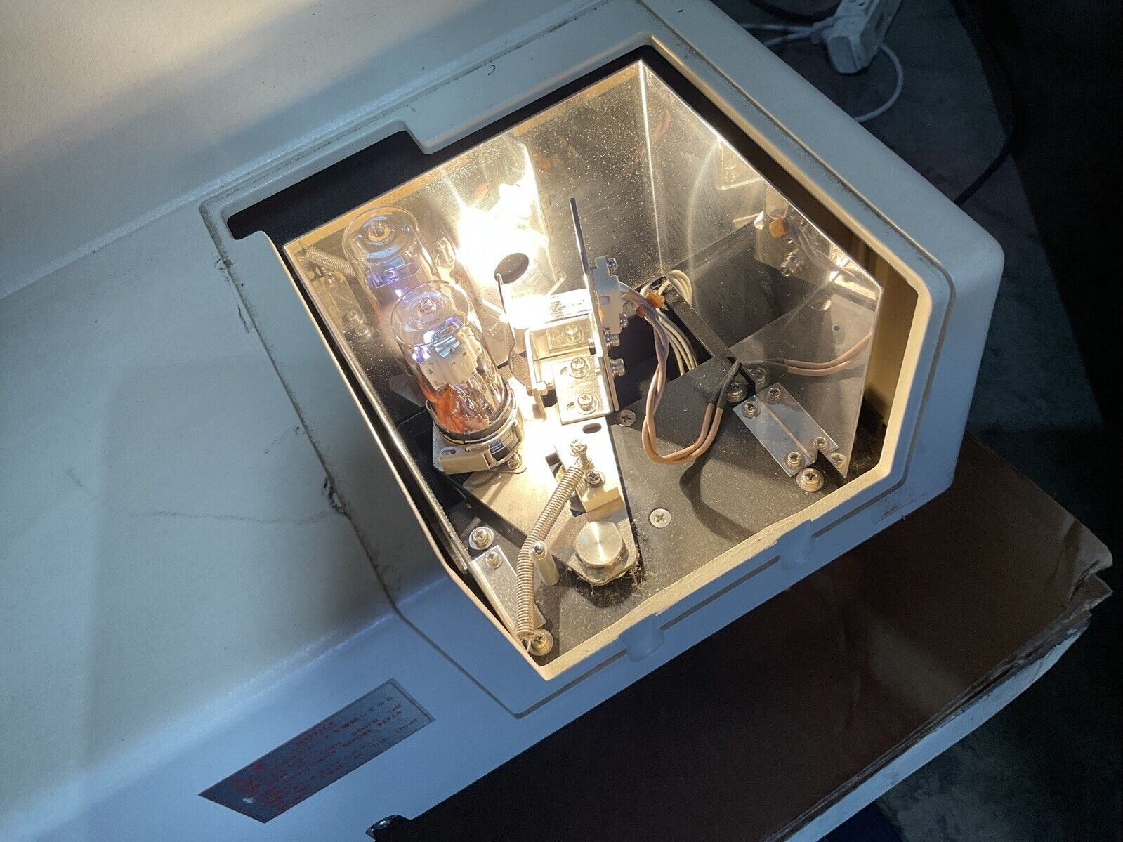 Shimadzu UV-160 UV - Visible Recording Spectrophotometer W/ CPS-Controller