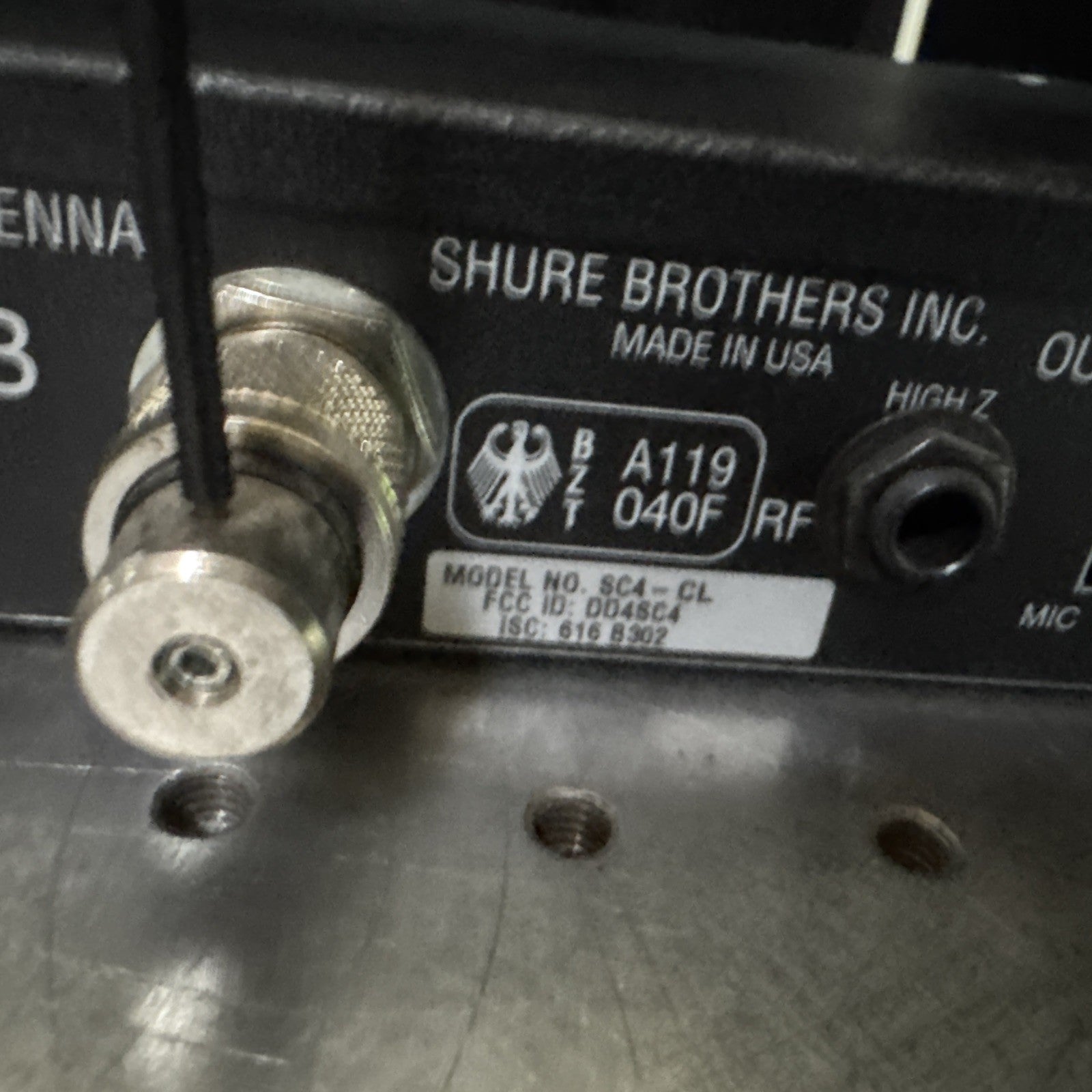 2x SHURE SC4-CP, SC4-CL  Receiver No Power Cords