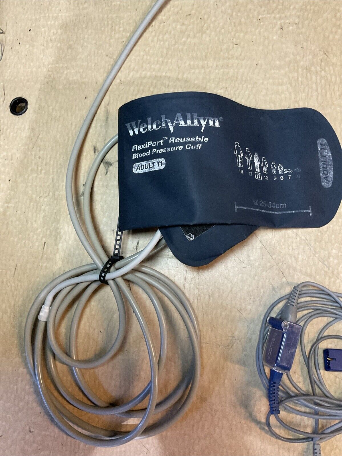 Welch Allyn Propaq CS 242 Patient Monitor  SpO2 NIBP EKG RECORDER W/ Cart