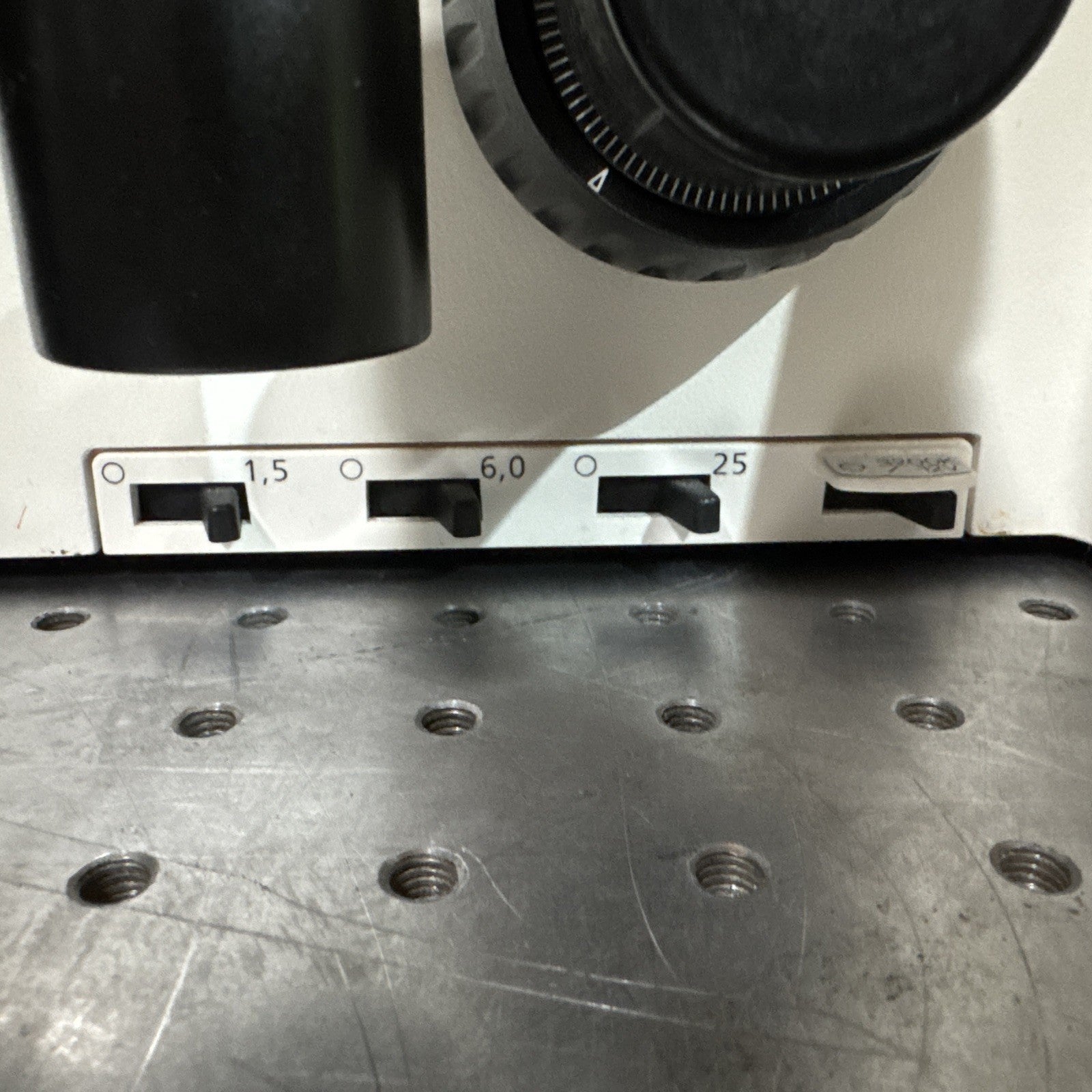ZEISS AXIOSKOP 40 RESEARCH MICROSCOPE With Objectives 5x 10x 20x