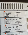SMC VV5Q21-08-DAN00 Manifold assembly