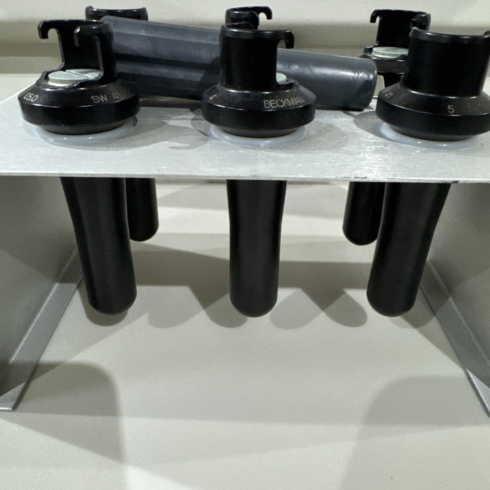 Beckman Centrifuge Coulter Optima L-90K Ultracentrifuge Lab