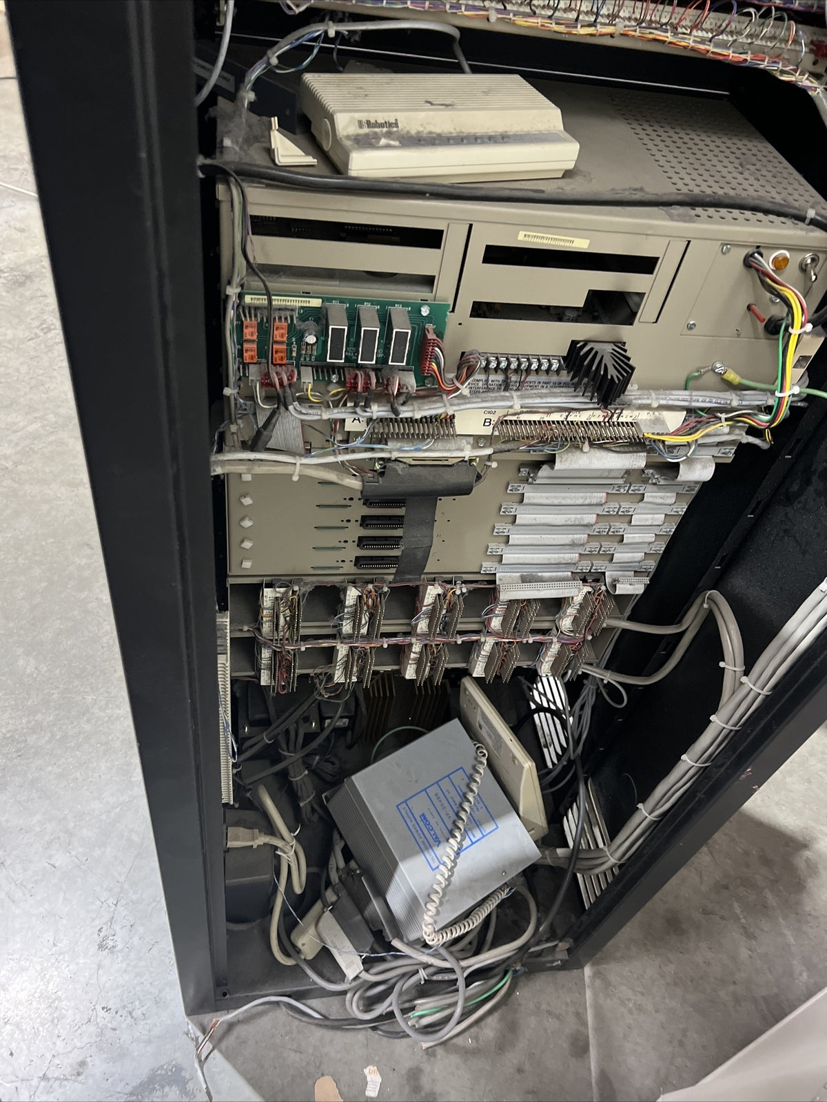 Rauland Borg Telecenter PA System With Full Rack &amp; Wiring