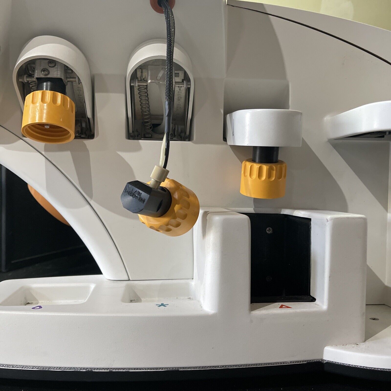 ION TORRENT 508-U001 PERSONAL GENOME MACHINE