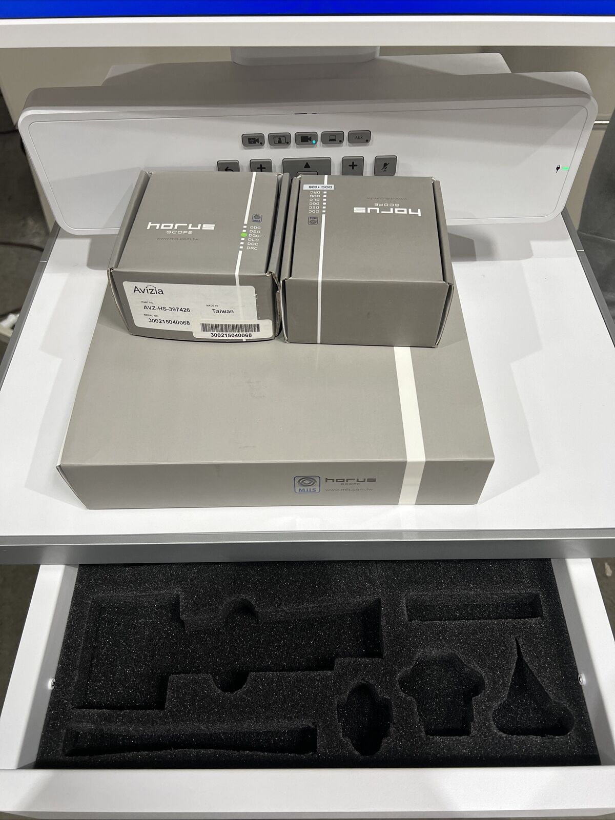 Avizia CA300Telemedicine Cart Cisco Precision HD w/ HIIS Horus Scope