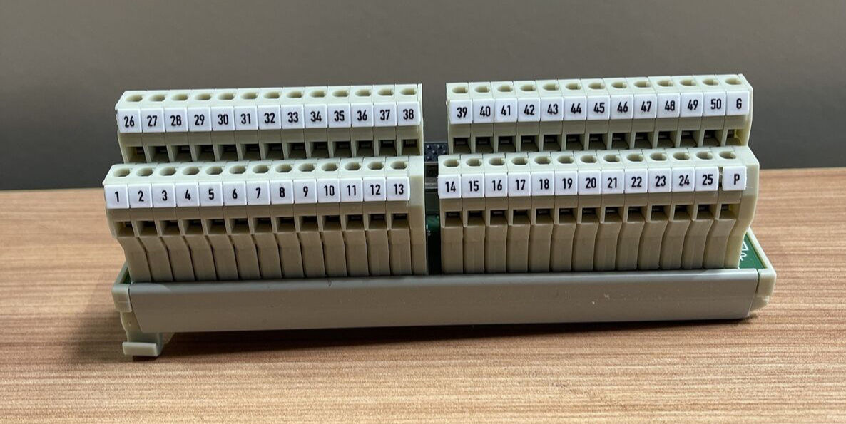 WEIDMULLER 8155640000 RS SD50B UNC LPK2 50 PIN DISTRIBUTION CONNECTOR INTERFACE