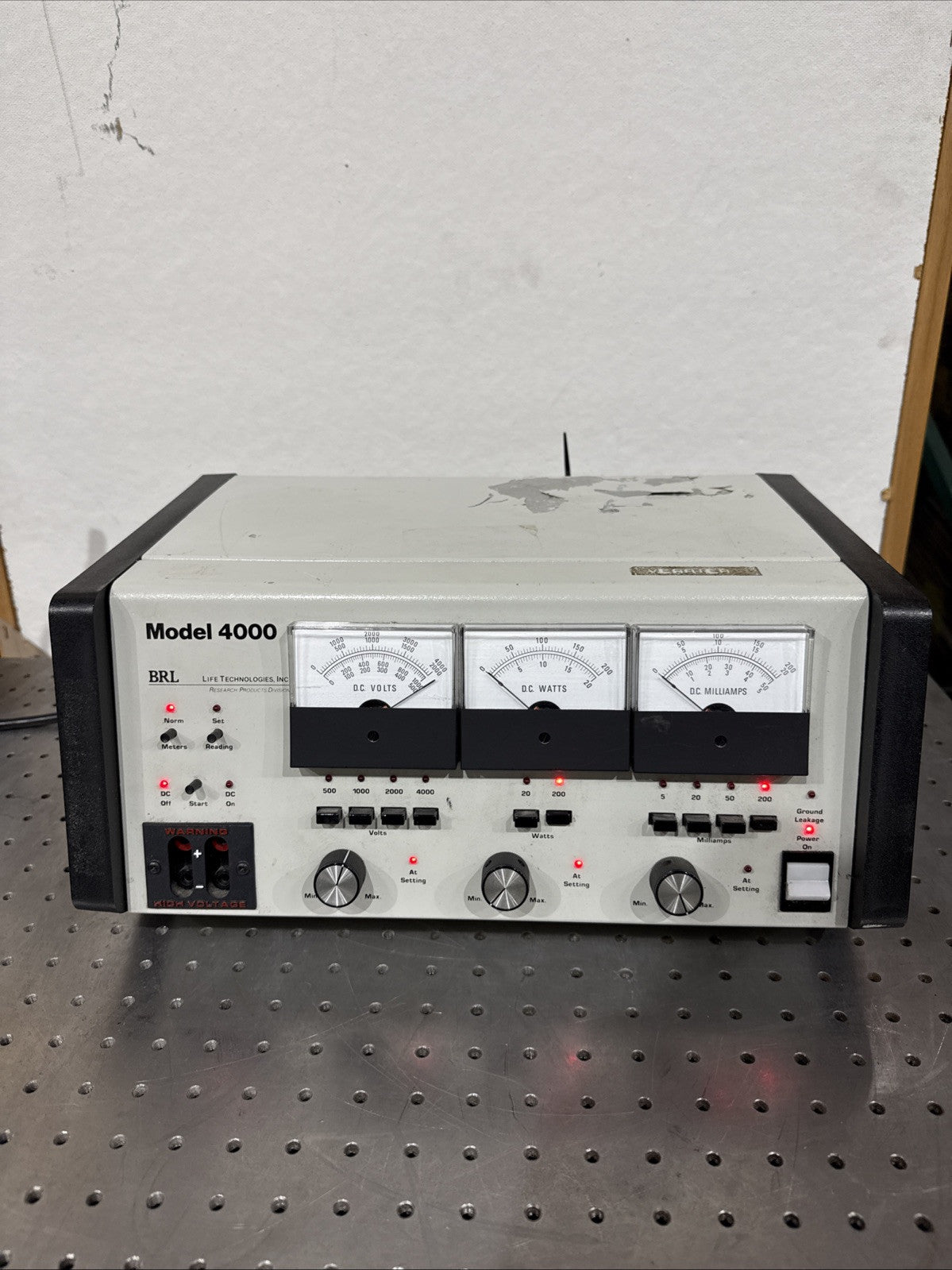 BRL 4000 VDC AMPLIFIER