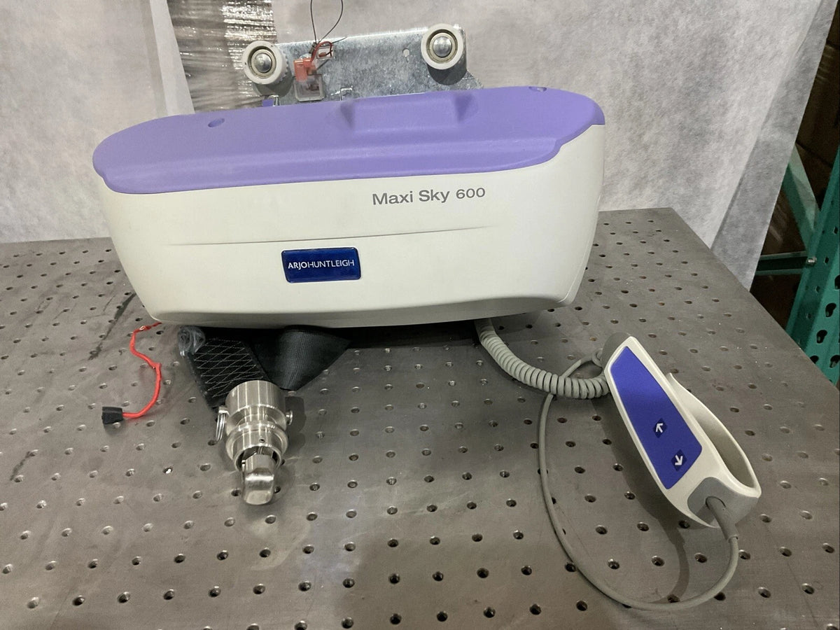 Arjo MaxiSky 600 Electric Patient Lift 600lbs