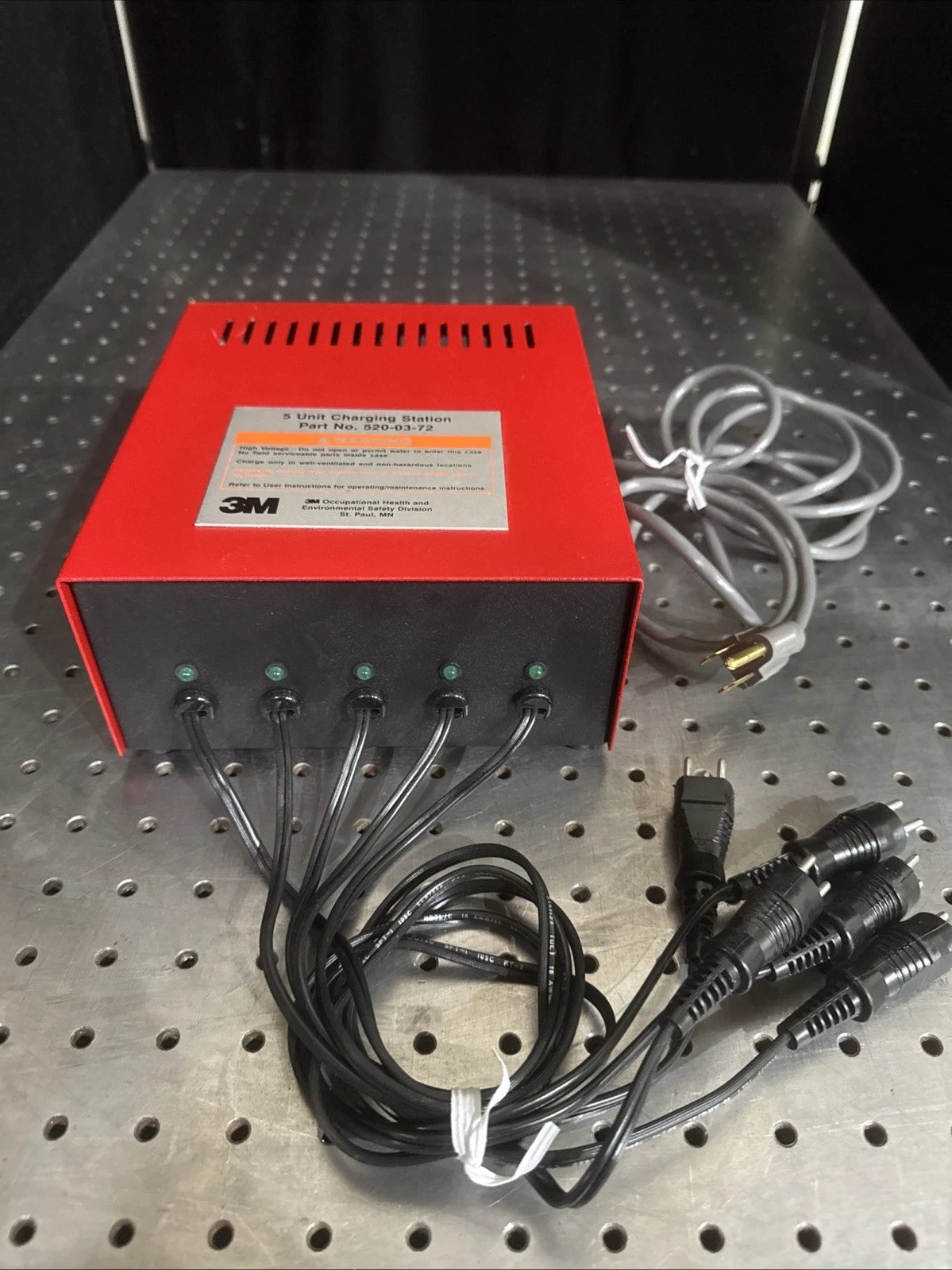 3M 5-Unit Battery Charging Station 520-03-72