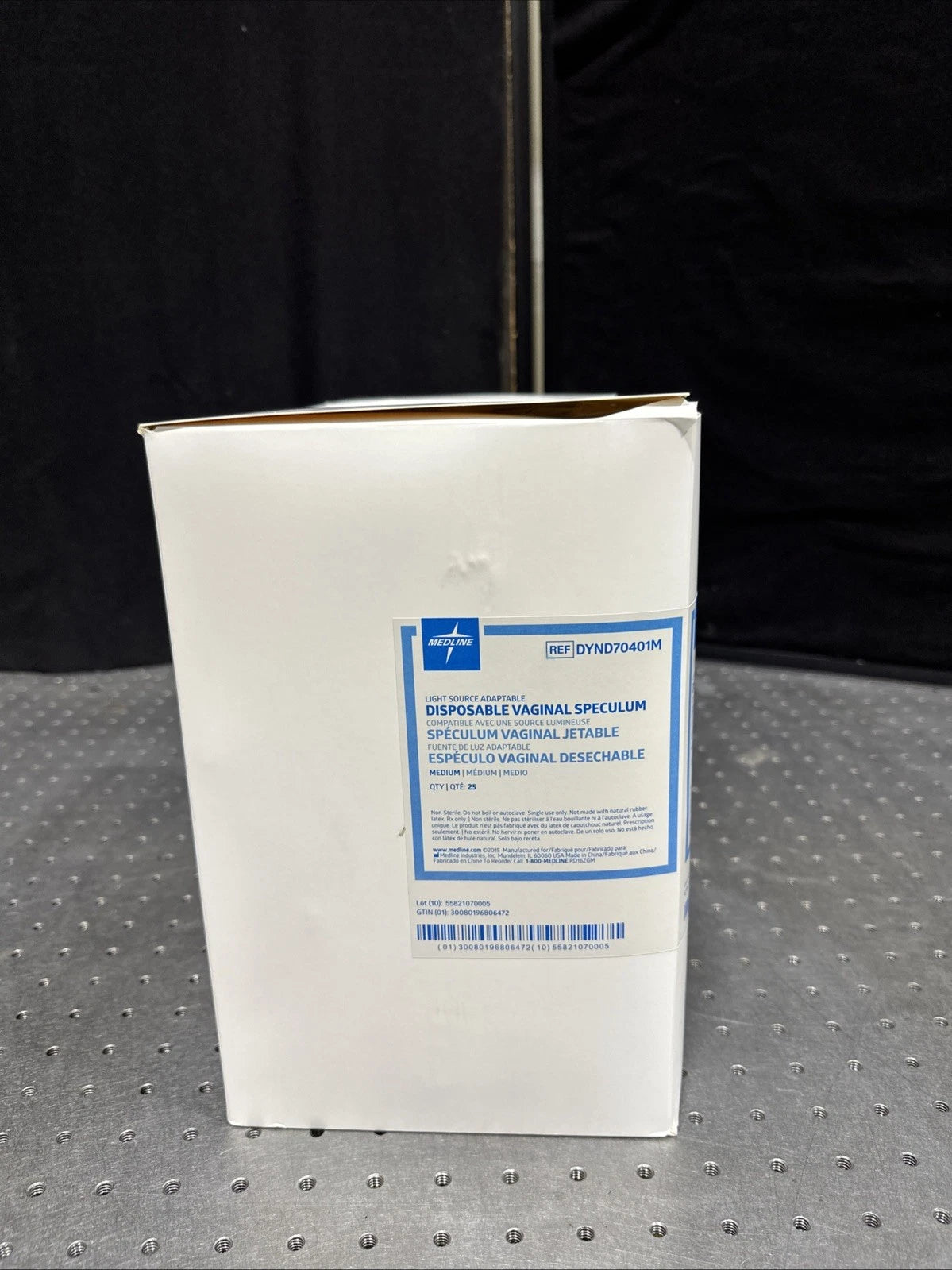 Medline disposable vaginal speculums (REF DYND70401M) Medium 25ct