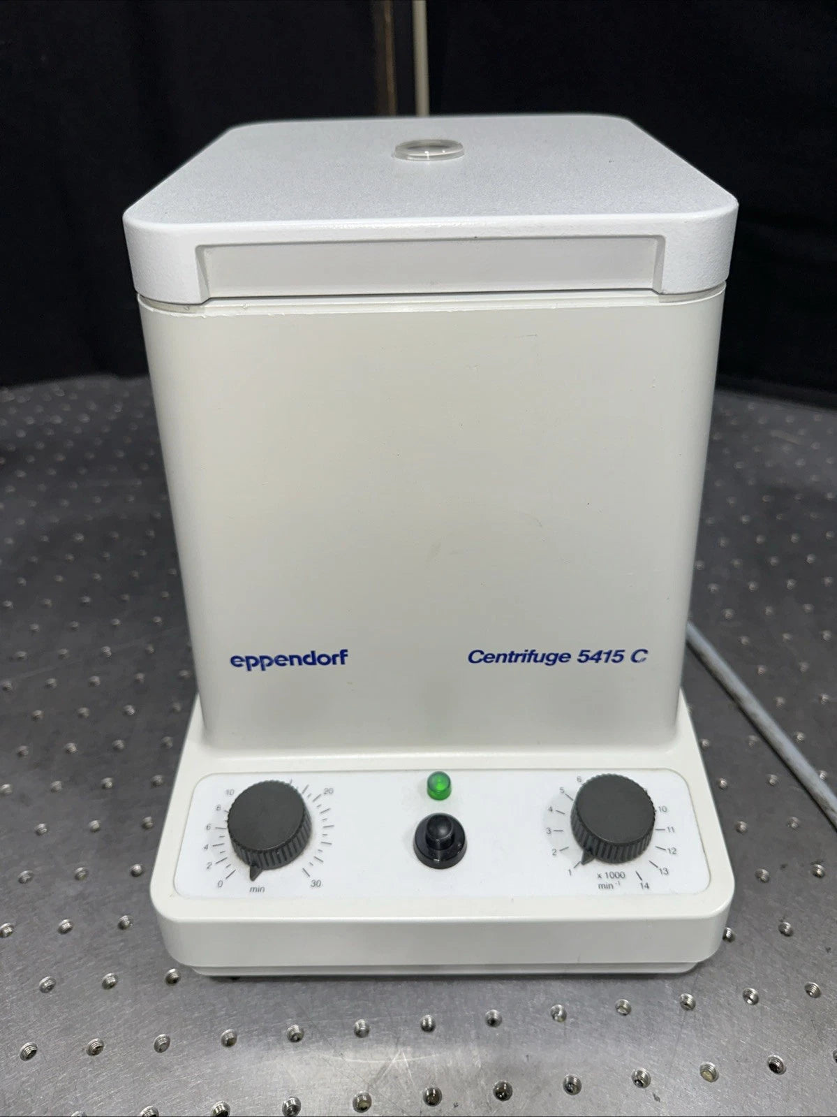 Eppendorf 5415C 115V Microcentrifuge 18 Hole Placement