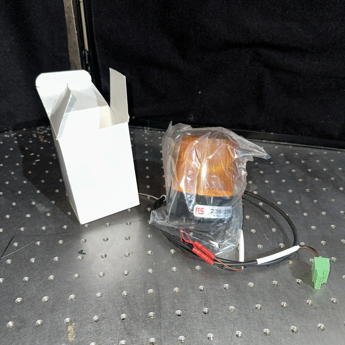 RS PRO Xenon Flashing Beacon Amber Surface Mount