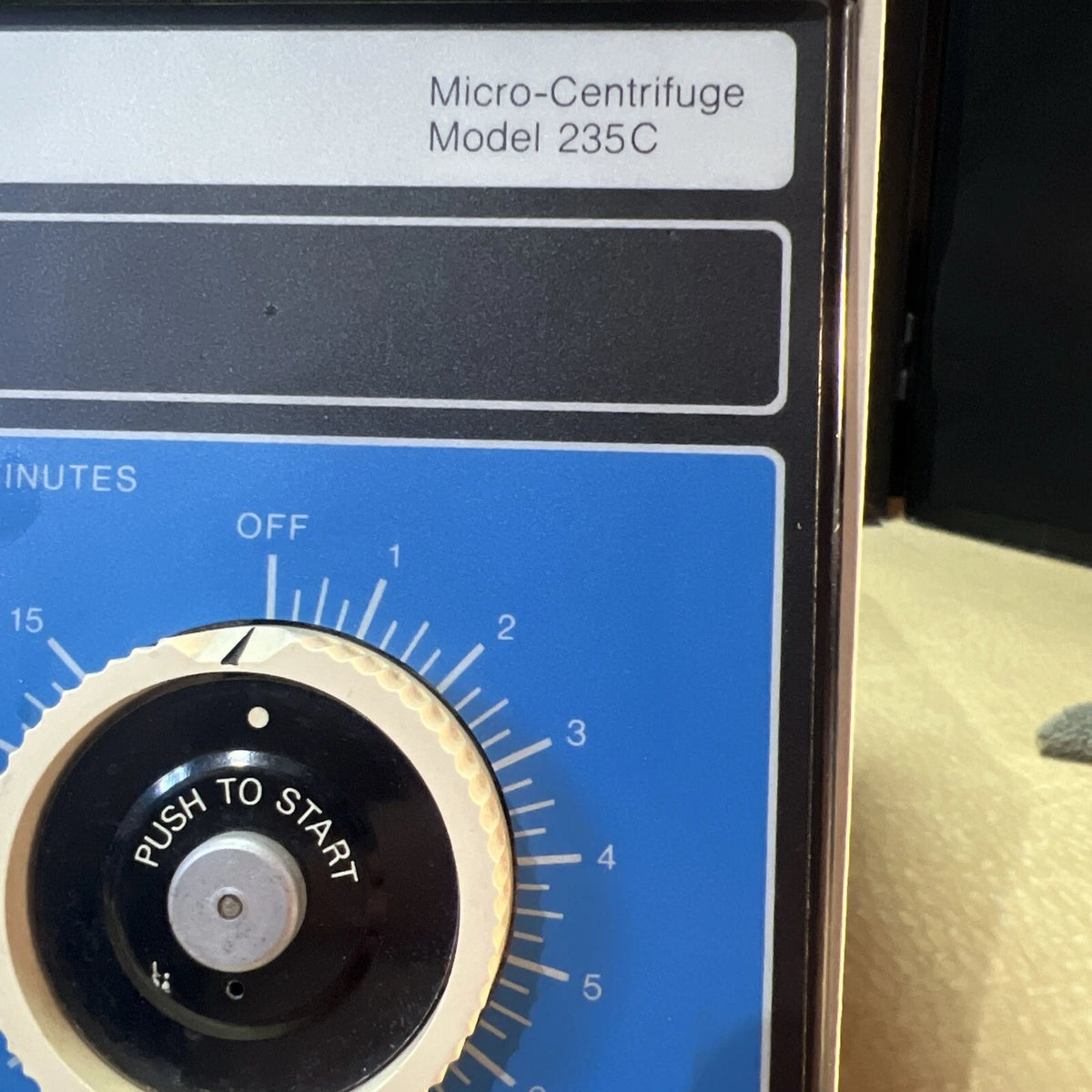 FISHER SCIENTIFIC Micro-Centrifuge Model 235C with 20 Place Rotor 4-978-235B