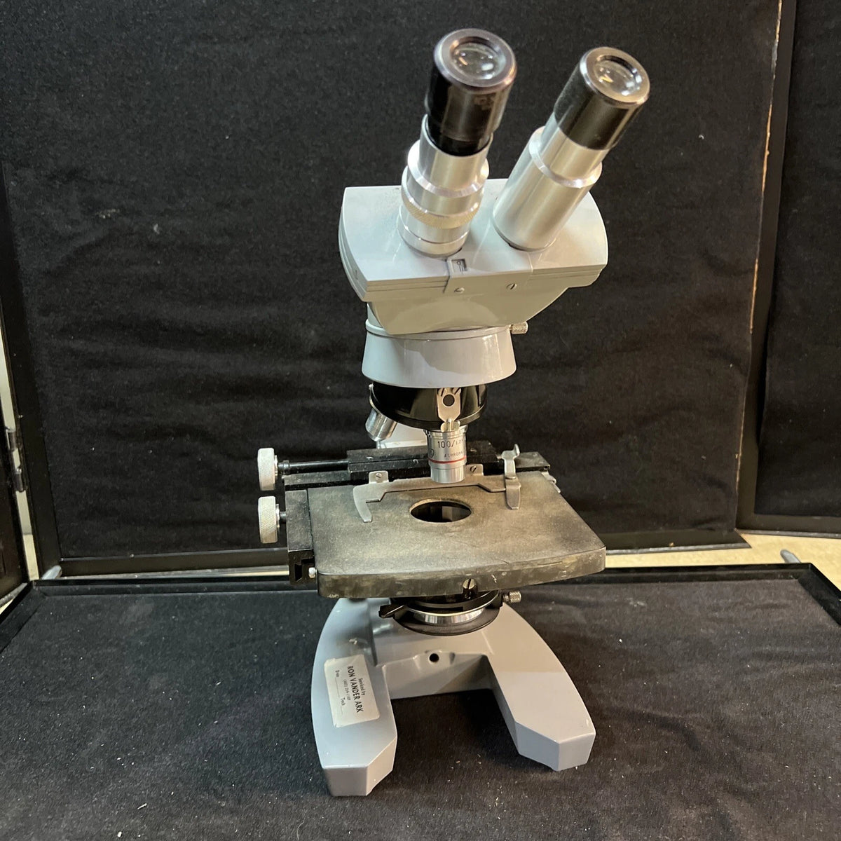 American Optical AO Spencer Medical Microscope W/ Objectives NO Light