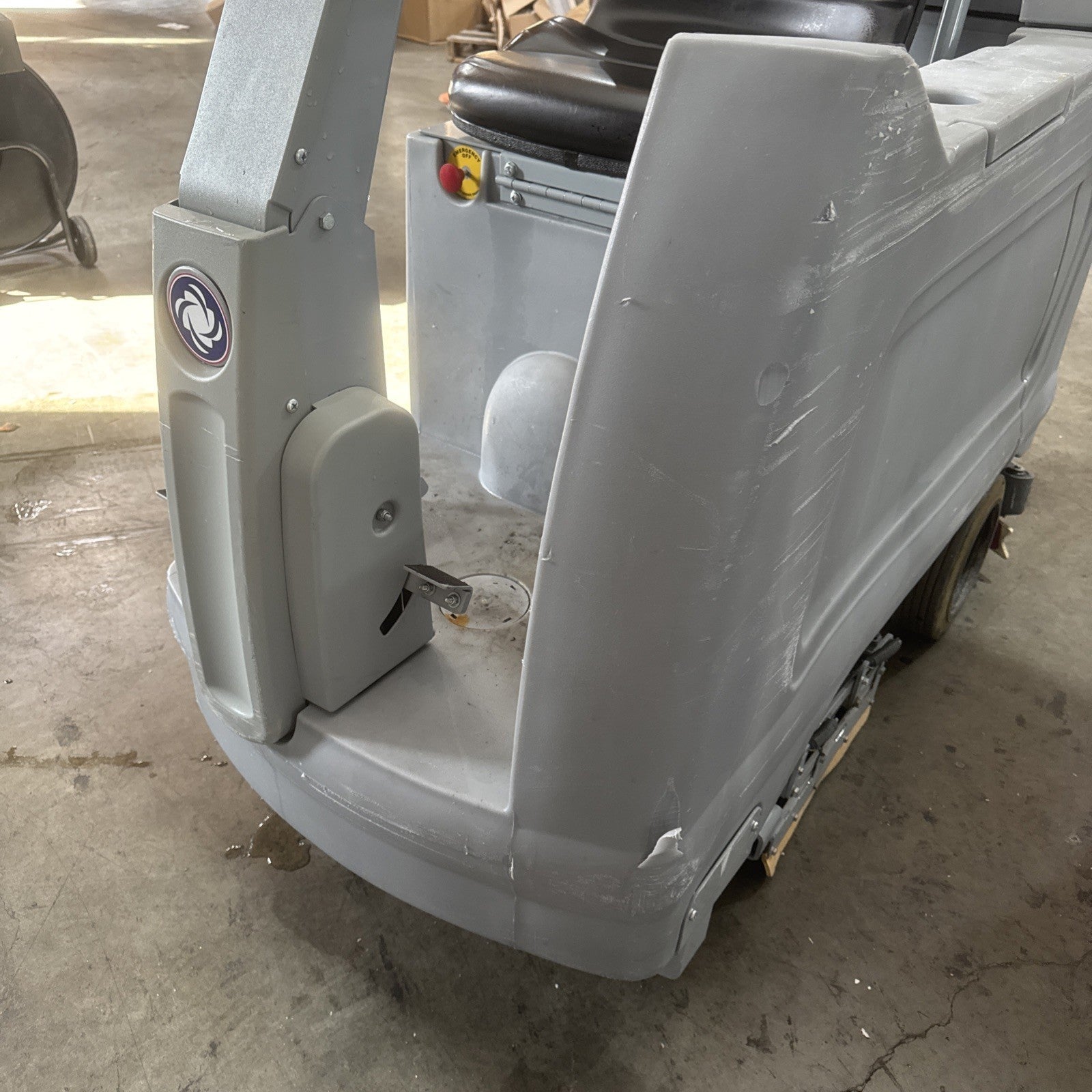 Nilfisk Advance HR 2800 Janitorial Floor Scrubber Cleaner