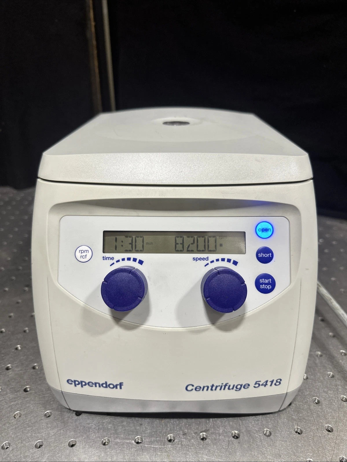 Eppendorf 5418 Benchtop Centrifuge w/FA-45-18-11 Rotor and Lid, WORKING GREAT!
