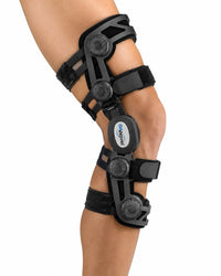 United Ortho OA Novel OTS Medial Knee Brace Right Medium 301261-05 New Open Box