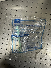 Medline disposable vaginal speculums (REF DYND70401M) Medium 25ct