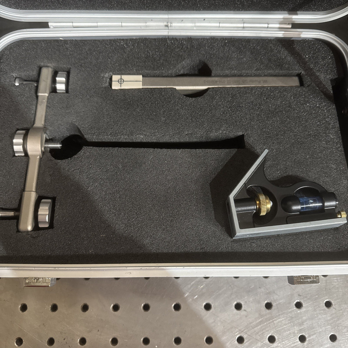 BRAINLAB SRS Frameless SRS QA icro-multileaf collimator
