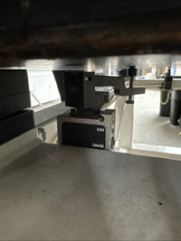 Newport VH3648 OPT Pneumatic Leveling And Vibration Damping Table