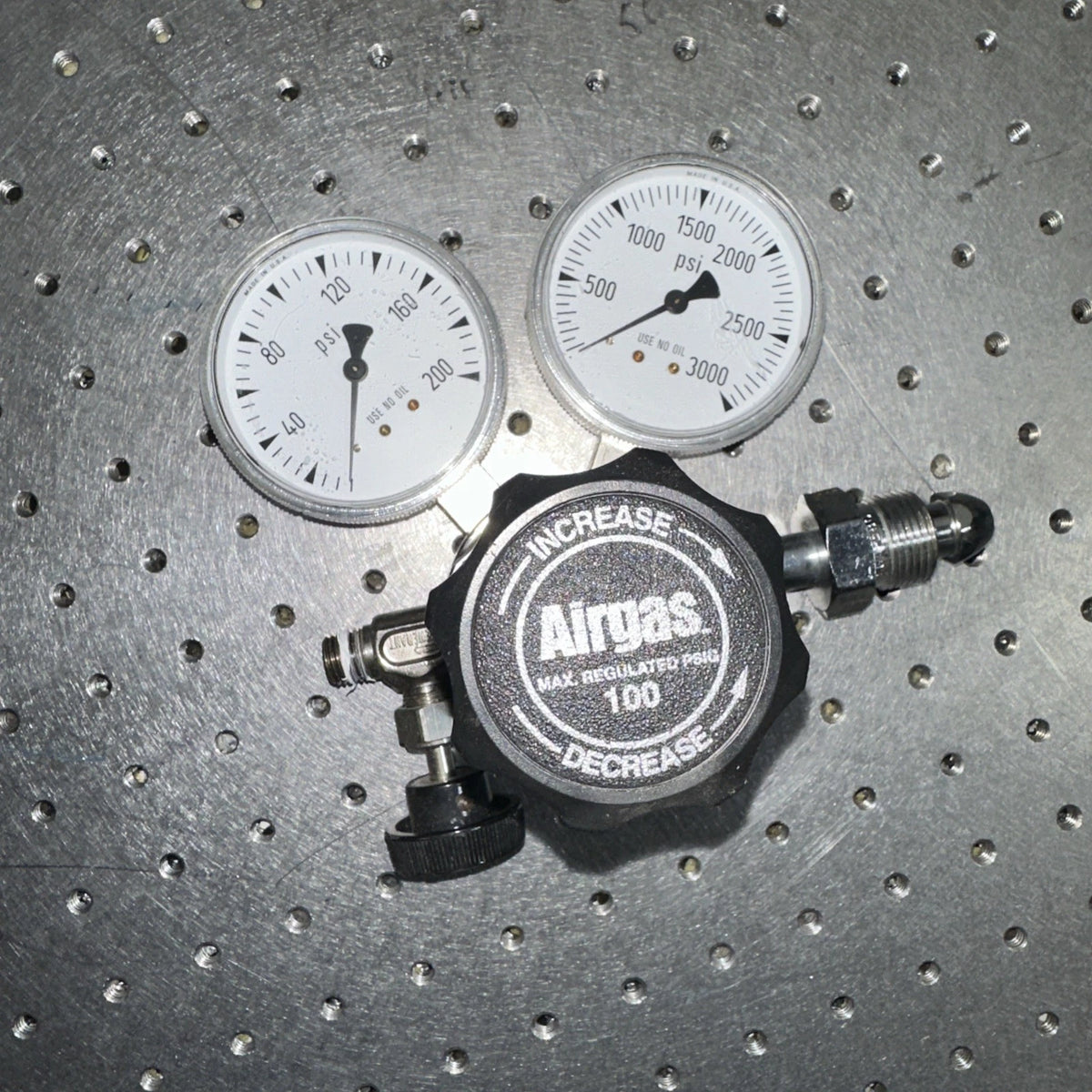 Airgas Stainless Steel Pressure Regulator E11-244D, 3000psi inlet/ack Out