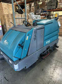 Tennant 8300 Industrial Ride-On Sweeper Scrubber Battery Powered Floor Cleaner