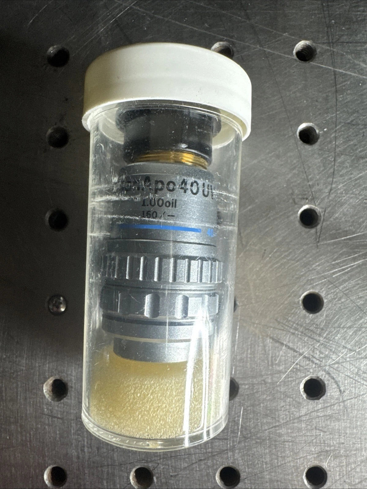 Olympus DPlan Apo apochromat 40 UV 40X Microscope Objective Lens 1.00 oil 160/-